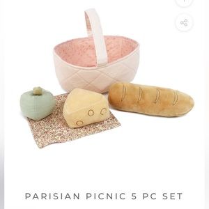 NWT! Mon Ami Parisian Picnic Playset